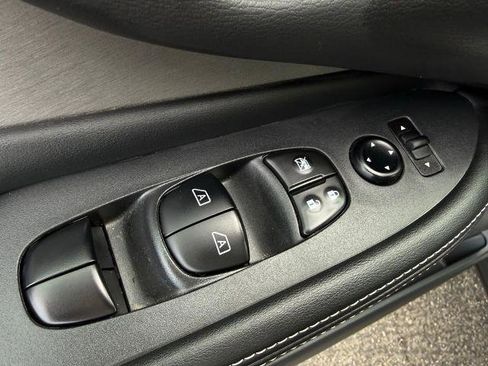 Certified 2024 Nissan Murano SV w/ SV Midnight Edition Package FWD image 20
