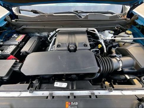 Used 2023 Chevrolet Colorado LT w/ LT Convenience Package III image 20