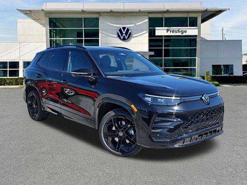 New 2026 Volkswagen Tiguan SE R-Line image 1