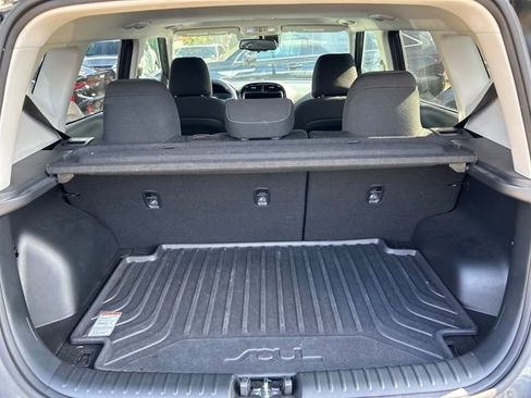 Used 2023 Kia Soul EX image 16