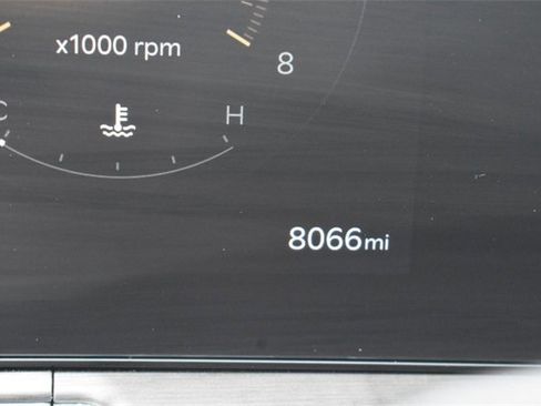 Used 2025 Kia Sorento SX image 15