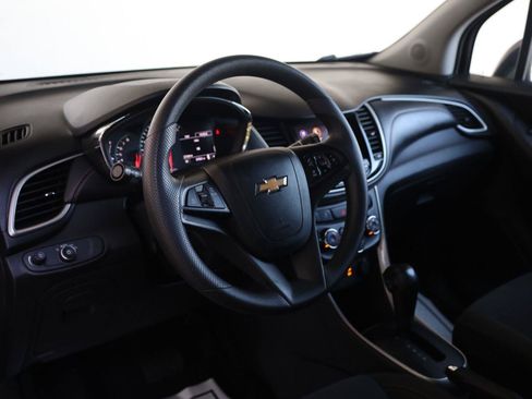 Used 2022 Chevrolet Trax LS w/ Tint and Cruise Package FWD image 14