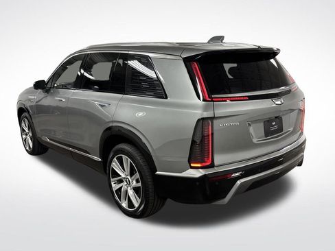New 2026 Cadillac Vistiq Luxury image 16
