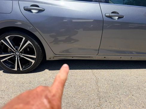 Used 2023 Nissan Sentra SR w/ SR Premium Package FWD image 13
