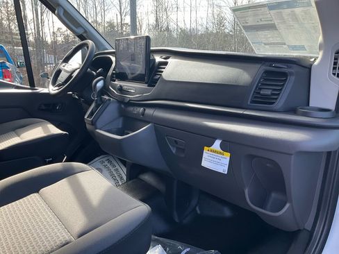 New 2026 Ford Transit 250 148 Medium Roof image 11