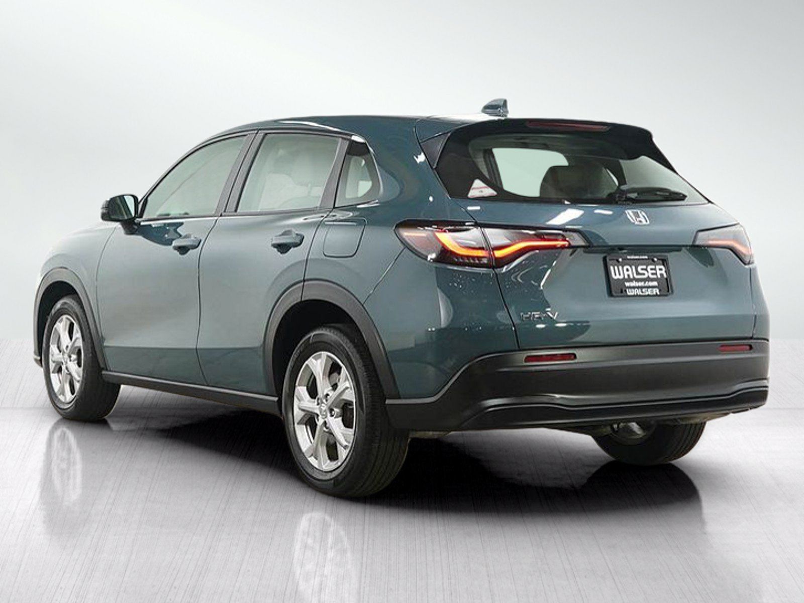 Used 2024 Honda HR-V LX image 3