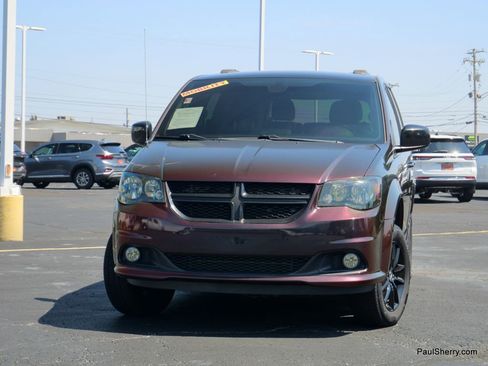Used 2019 Dodge Grand Caravan SXT image 21