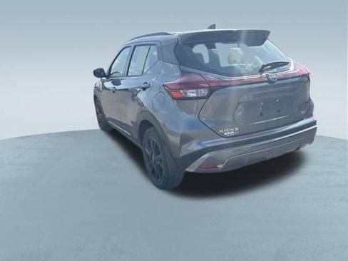 Used 2024 Nissan Kicks SR image 9