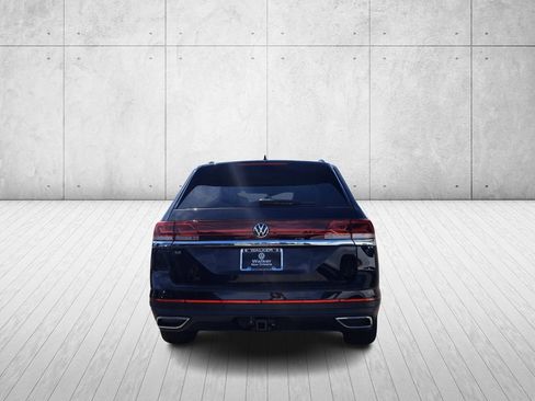 New 2026 Volkswagen Atlas SE image 6