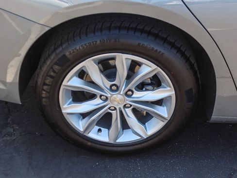 Used 2024 Chevrolet Malibu LT FWD image 11
