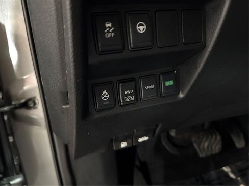 Used 2020 Nissan Rogue Sport SV w/ Technology Package AWD/4WD image 30