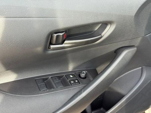 Certified 2025 Toyota Corolla LE image 16