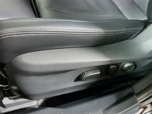 Certified 2025 Subaru Outback Limited w/ Popular Package #2 image 18