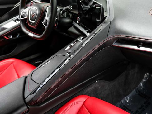 Used 2025 Chevrolet Corvette Z06 RWD image 22