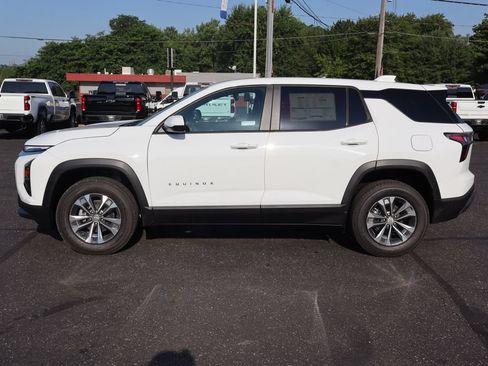 New 2027 Chevrolet Equinox LT FWD image 22
