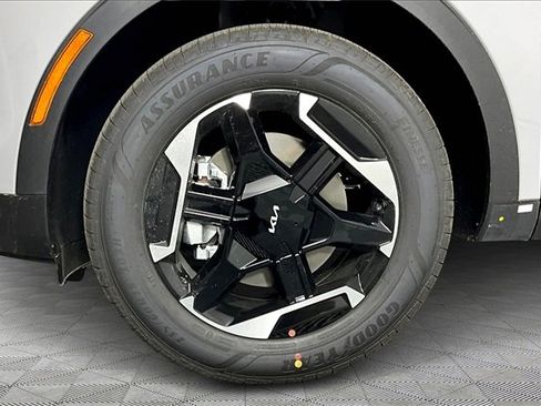 New 2026 Kia Sportage S image 13