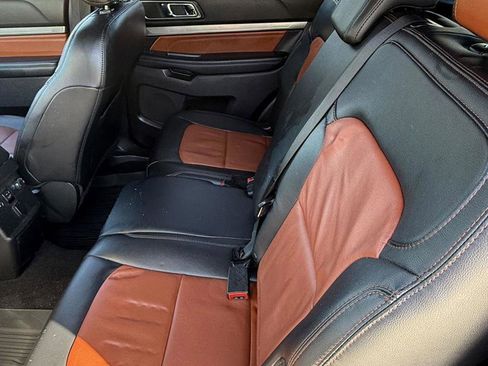 Used 2019 Ford Explorer XLT w/ Equipment Group 202A image 10