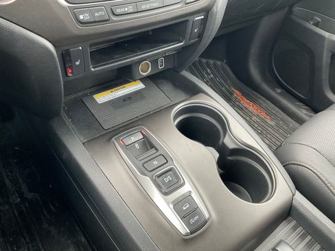 Used 2022 Honda Passport TrailSport image 27