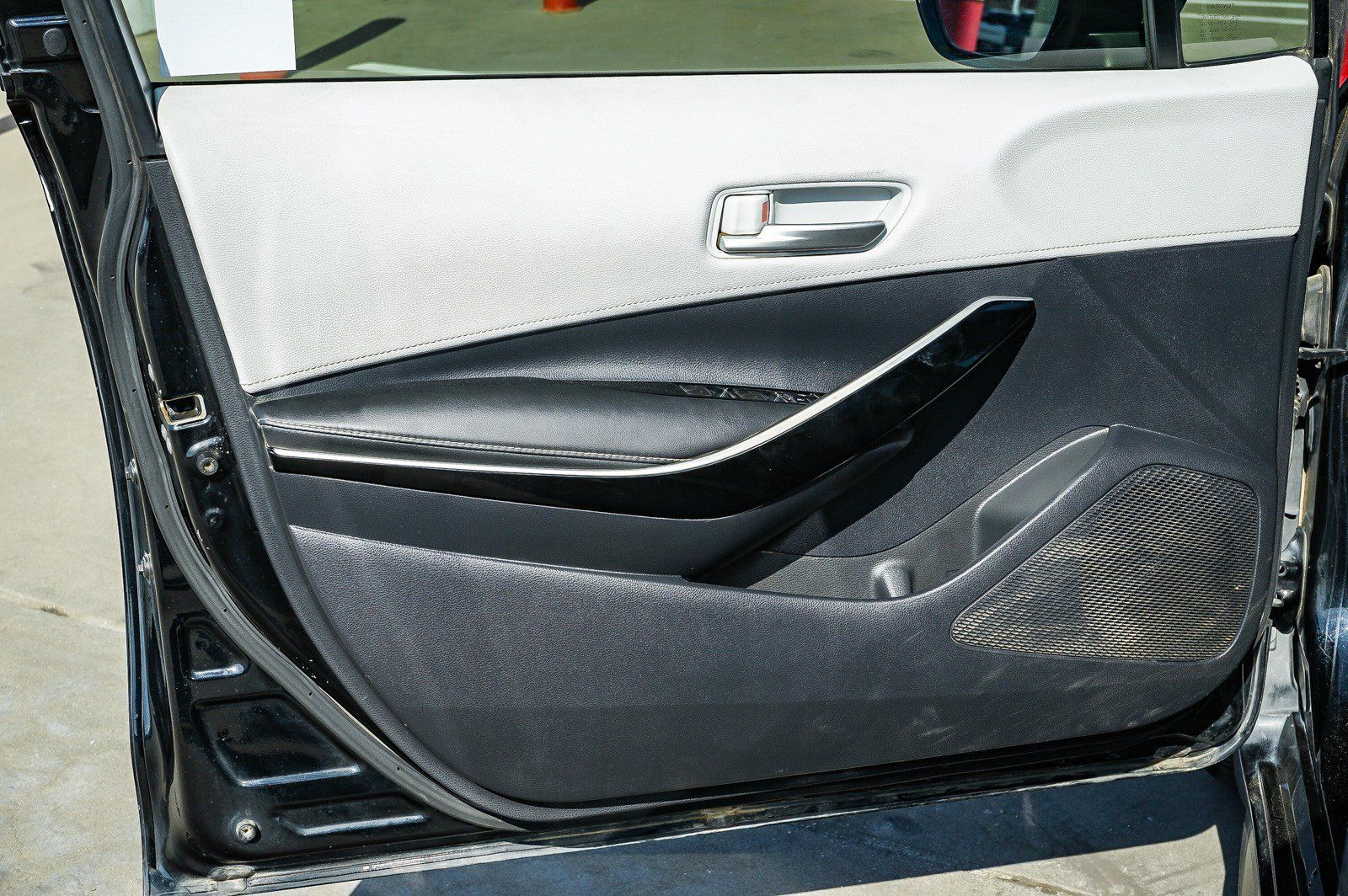 Used 2021 Toyota Corolla XSE w/ Carpet Mat Package (TMS) FWD image 22