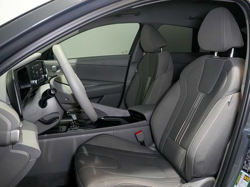 Used 2026 Hyundai Elantra Sport FWD image 11