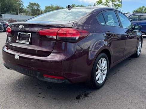 Used 2017 Kia Forte LX w/ LX Popular Package FWD image 3