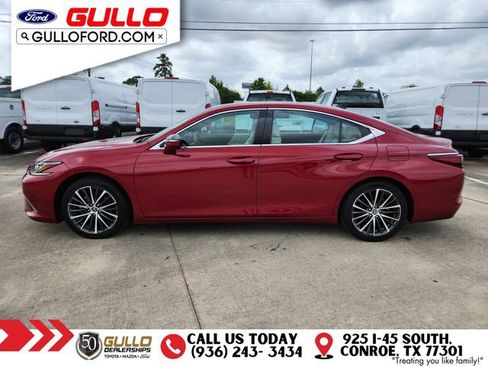 Used 2023 Lexus ES 350 w/ Premium Package image 4