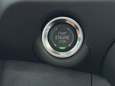 New 2026 Chevrolet Suburban LS image 18