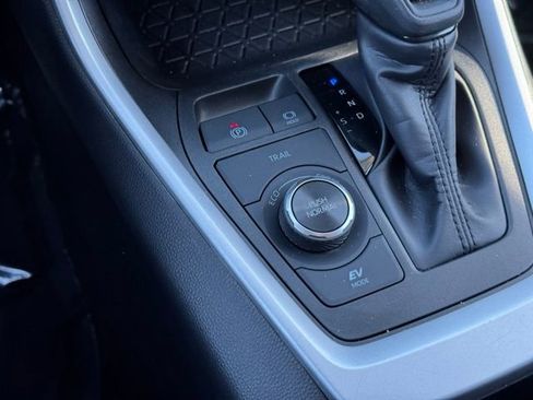 Certified 2025 Toyota RAV4 XLE image 16