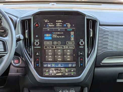 Certified 2025 Subaru Forester Premium AWD/4WD image 18