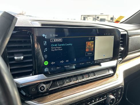 Used 2022 Chevrolet Silverado 1500 LT image 28