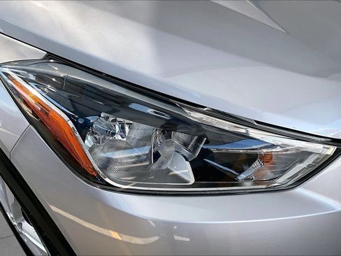 Used 2019 Nissan Kicks S FWD image 27