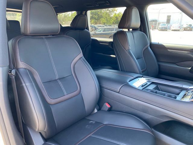 New 2026 Nissan Armada SL AWD/4WD image 9