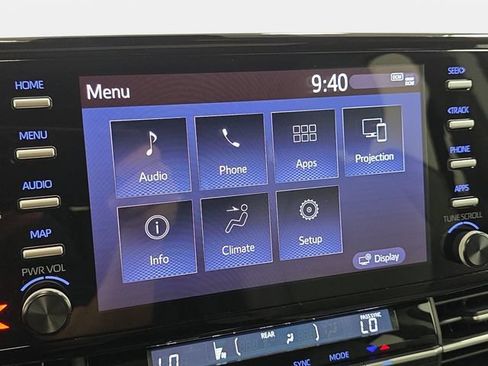 Certified 2023 Toyota Sienna XLE FWD image 19
