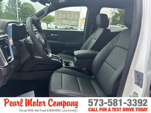 New 2026 GMC Canyon Elevation w/ Convenience Package image 11