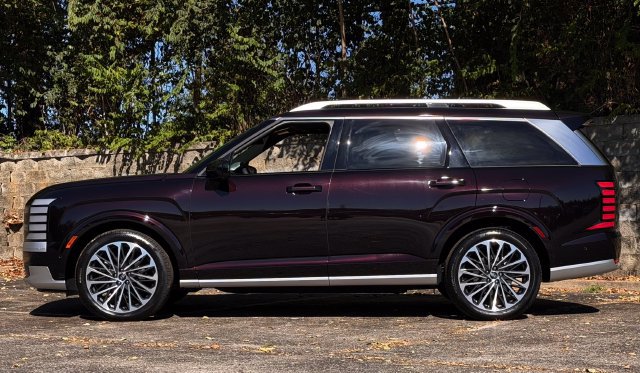 Used 2026 Hyundai Palisade Calligraphy AWD/4WD image 9