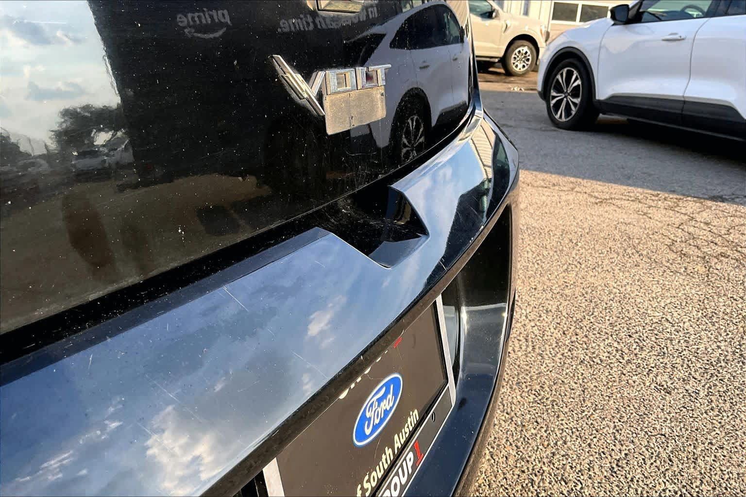 Used 2014 Chevrolet Volt w/ Enhanced Safety Package 2 FWD image 10