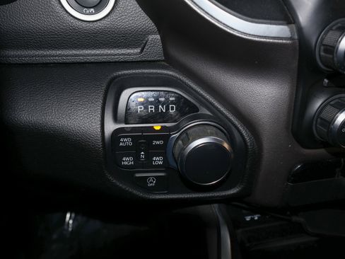 Used 2019 RAM 1500 Big Horn AWD/4WD image 24