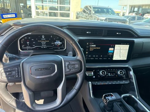 Used 2023 GMC Sierra 1500 Denali w/ Denali Reserve Package AWD/4WD image 24