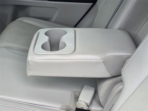 Used 2019 Toyota Highlander XLE image 11