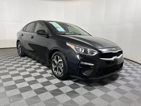 Used 2021 Kia Forte LXS image 6