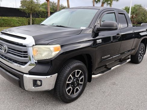Used 2014 Toyota Tundra SR image 2