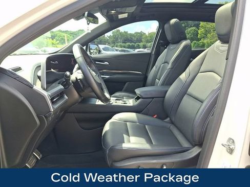 Used 2024 Cadillac XT4 Sport AWD/4WD image 2