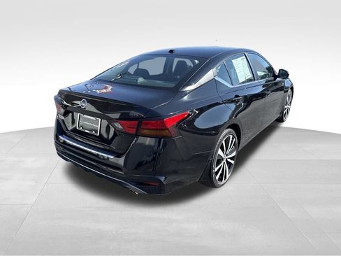 Used 2022 Nissan Altima 2.5 SR image 6