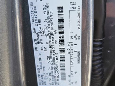 Certified 2022 Ford Escape SE w/ SE Sport Appearance Package image 19