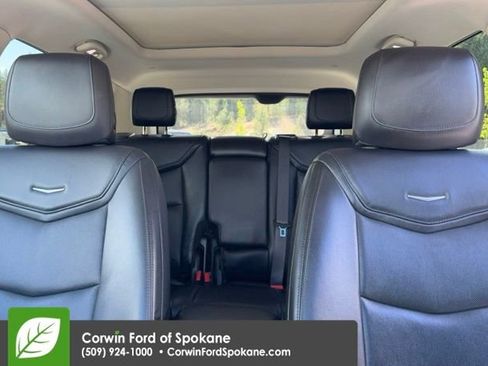 Used 2017 Cadillac XT5 Luxury AWD/4WD image 36