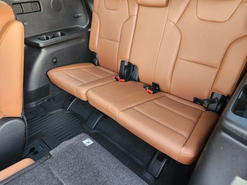 Used 2024 Kia Telluride SX X-Line image 12