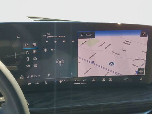 Used 2025 Audi Q5 Premium w/ Convenience Package image 27