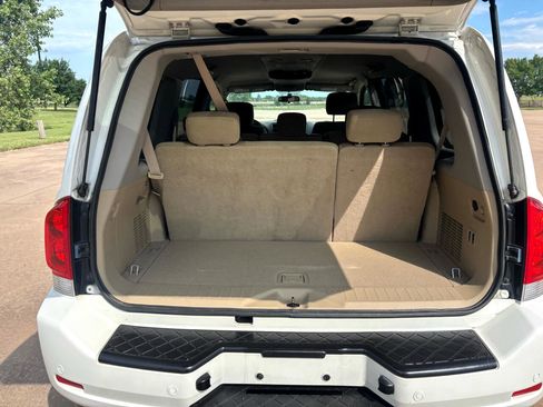 Used 2011 Nissan Armada SV image 34