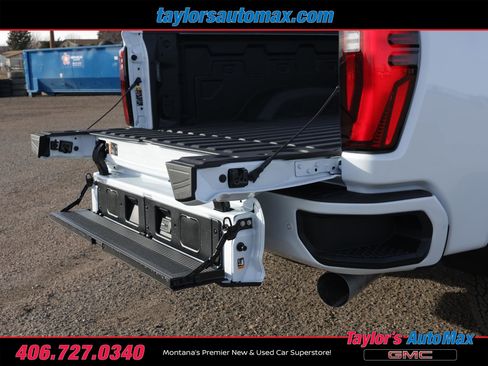 New 2026 GMC Sierra 2500 Denali Ultimate w/ LPO, Black Badging Package image 51