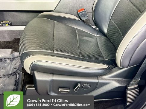 Used 2018 Ford F150 Raptor w/ Equipment Group 802A Luxury image 20